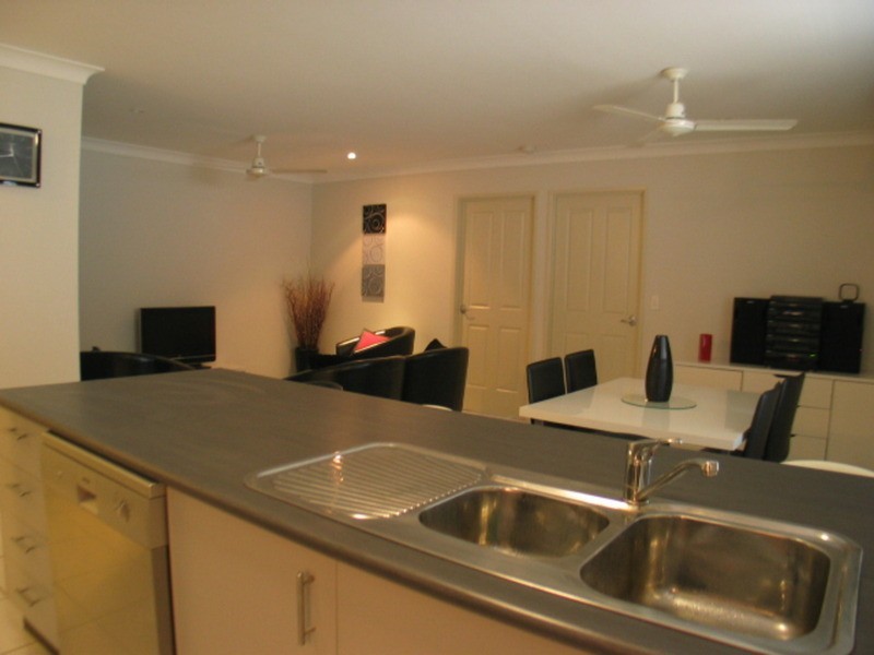 8 Johnston Street, Bowen QLD 4805