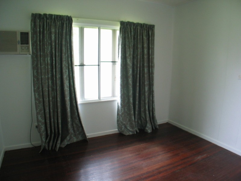 108 Powell Street, Bowen QLD 4805