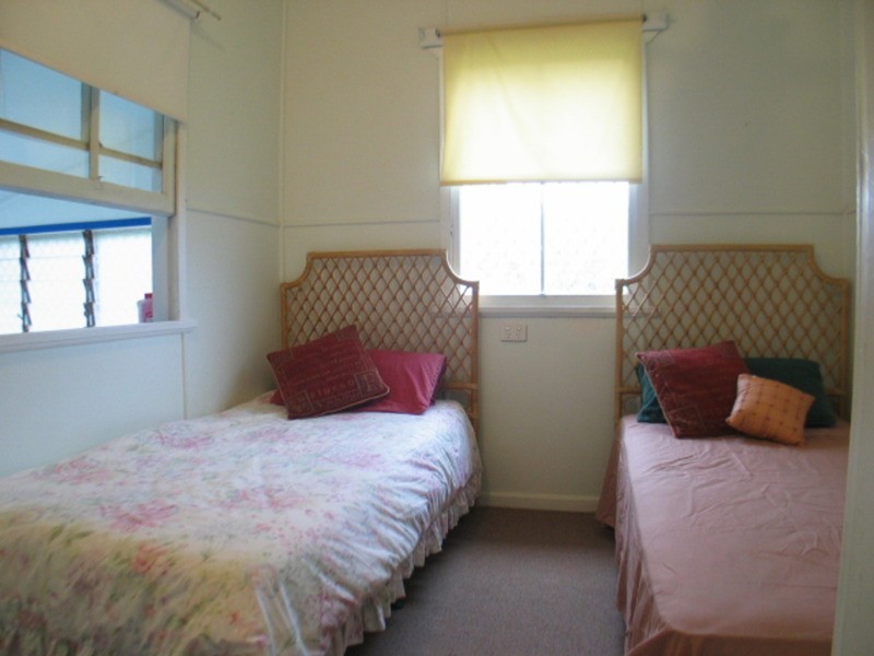 121 Esplanade, Bowen QLD 4805