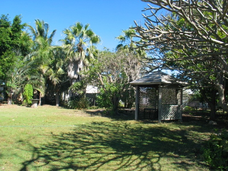 121 Esplanade, Bowen QLD 4805