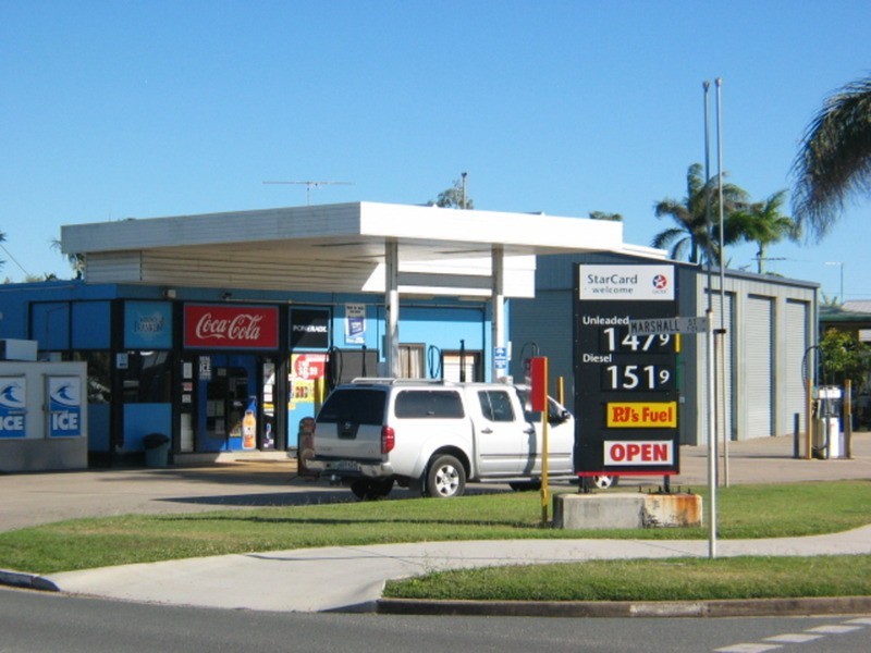 1 Tracey Street, Bowen QLD 4805