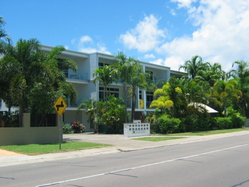 2/89 Horseshoe Bay Road, Bowen QLD 4805