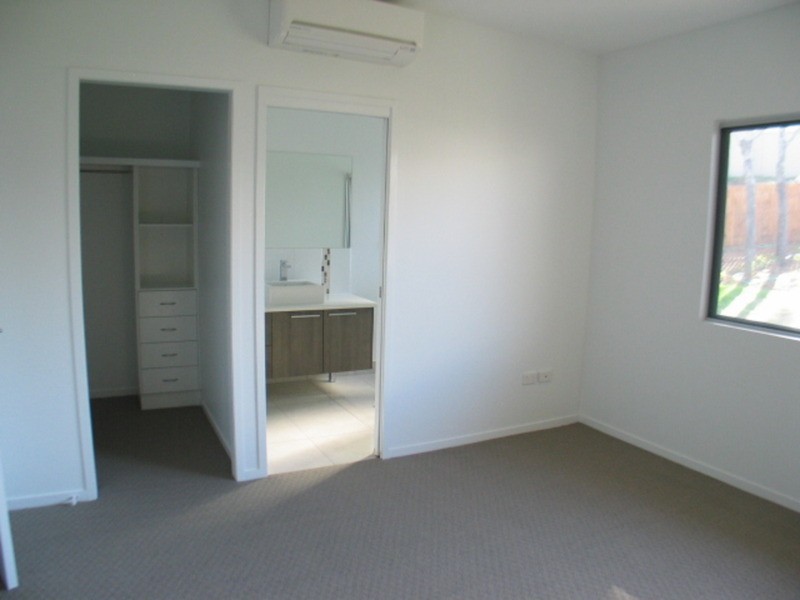 5 Silk Road, Bowen QLD 4805