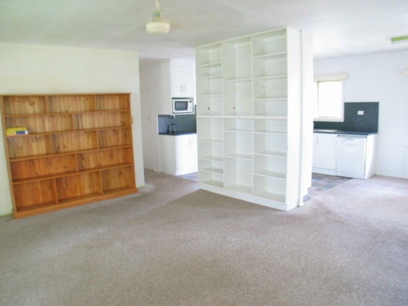 49 Reynolds Street, Bowen QLD 4805
