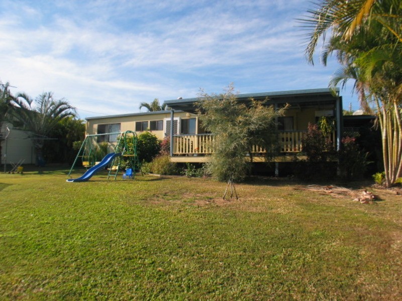 6 Sunset Crescent, Bowen QLD 4805