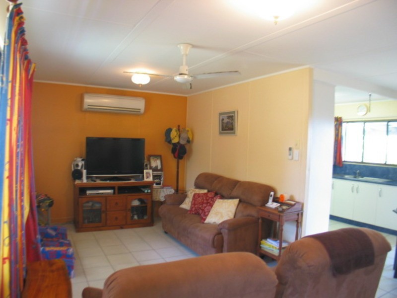 6 Sunset Crescent, Bowen QLD 4805