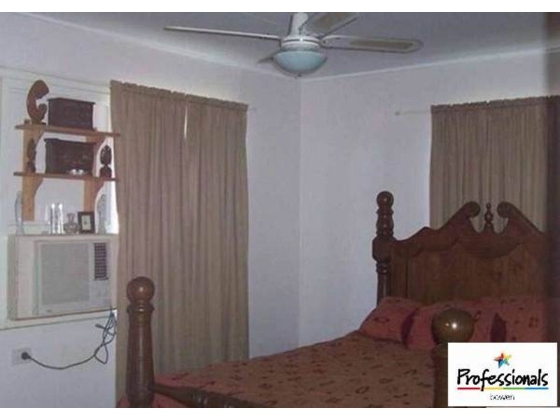 26 Thomas Street, Bowen QLD 4805
