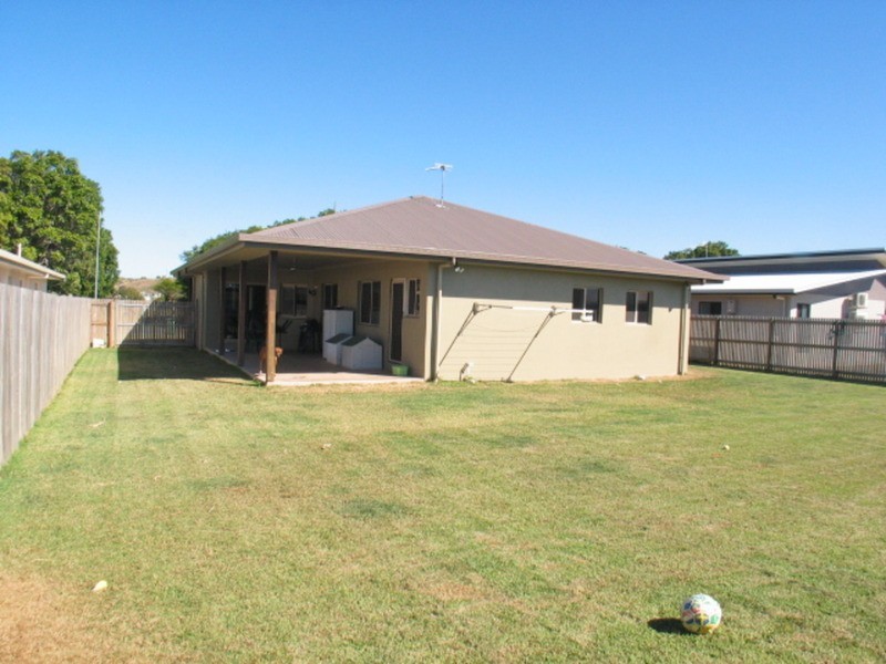 32 Mullers Lane, Bowen QLD 4805