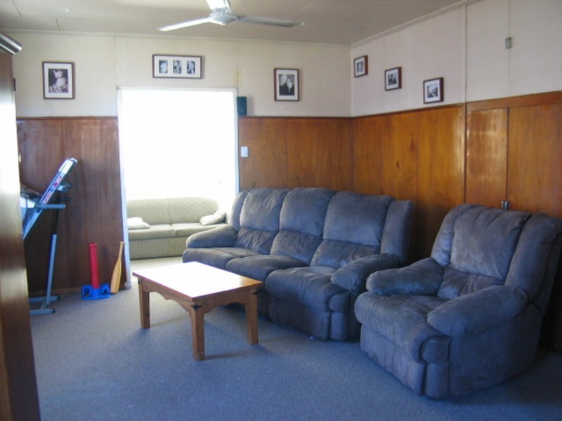 105 Powell Street, Bowen QLD 4805