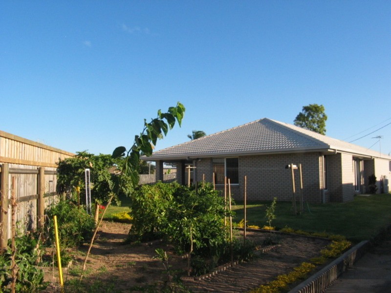 32 Emmerson Drive, Bowen QLD 4805