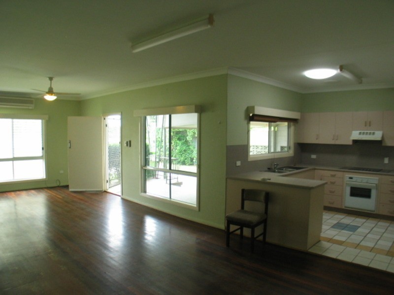 137 Herbert Street, Bowen QLD 4805