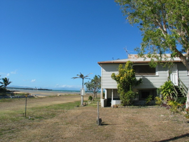 9 Thomas Street, Bowen QLD 4805
