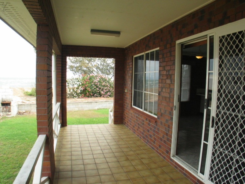 9 Thomas Street, Bowen QLD 4805