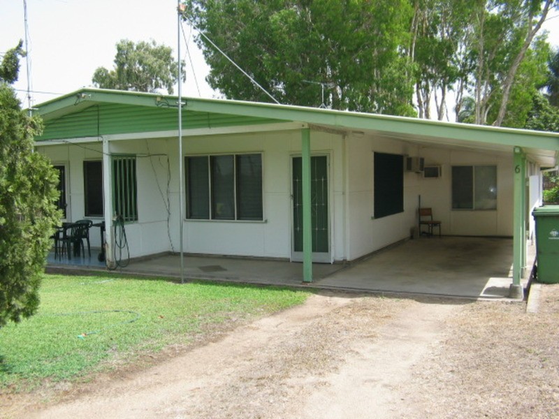 1/6 Webster Street, Bowen QLD 4805