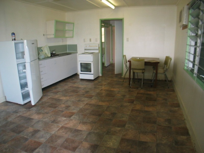 1/6 Webster Street, Bowen QLD 4805