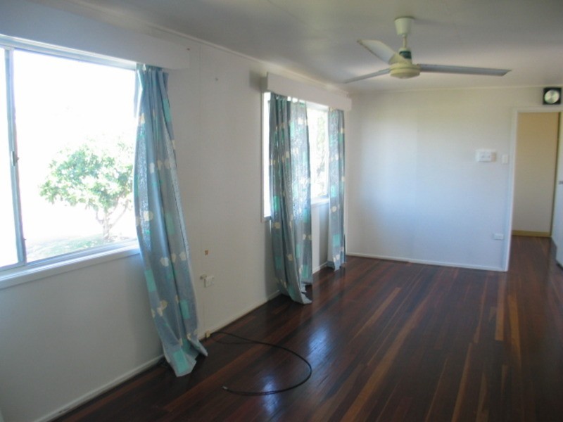 10 Daniel Street, Bowen QLD 4805