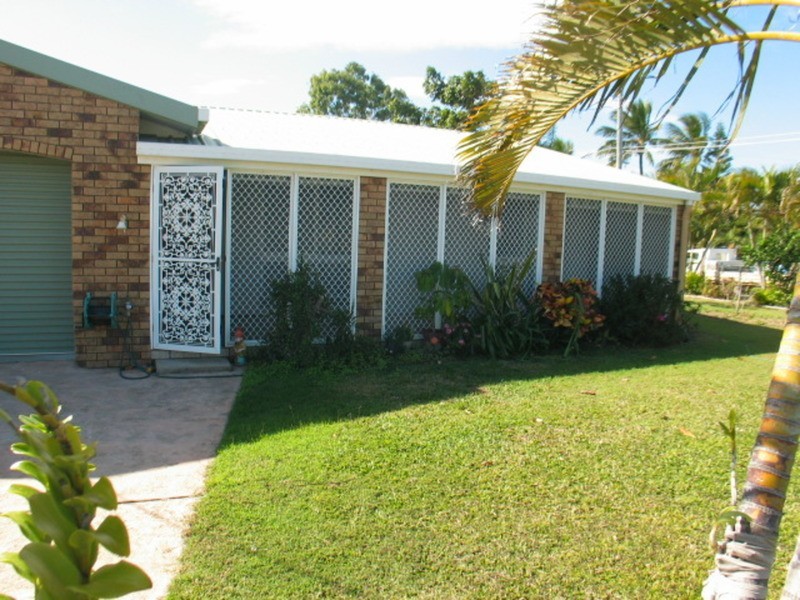 2 A Verna Street, Bowen QLD 4805