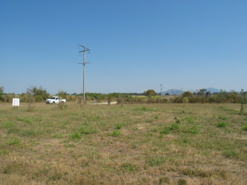 104 Drays Road, Bowen QLD 4805