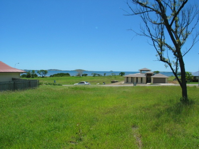 13 Marine Parade, Bowen QLD 4805