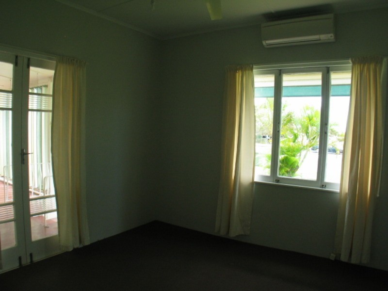 25a Livingstone Street, Bowen QLD 4805