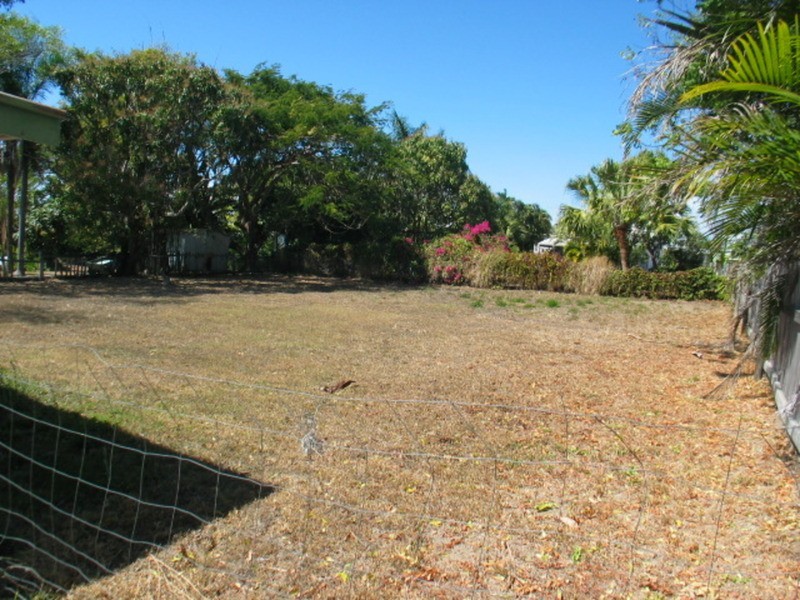 25a Livingstone Street, Bowen QLD 4805