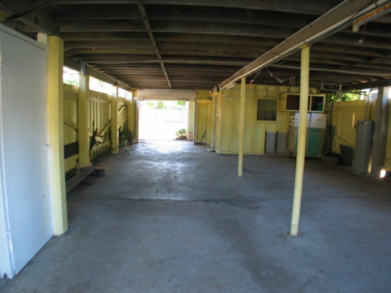 97 Esplanade, Bowen QLD 4805