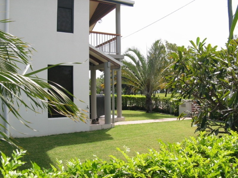1/87a Horseshoe Bay Road, Bowen QLD 4805