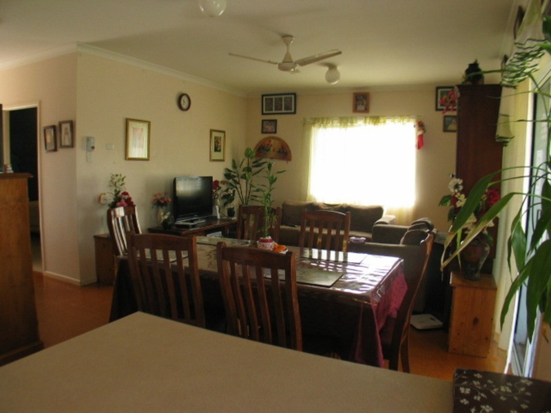 2/30 Sinclair Street, Bowen QLD 4805
