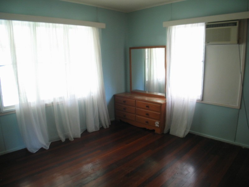 49 Reynolds Street, Bowen QLD 4805