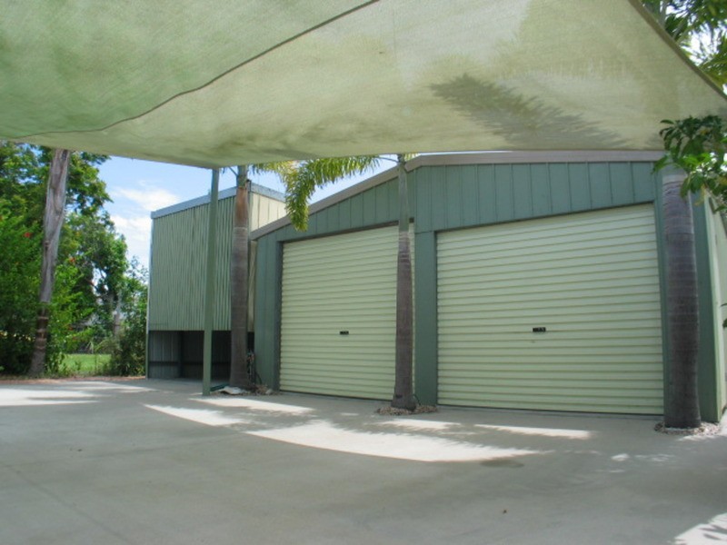 8 Carey Court, Bowen QLD 4805