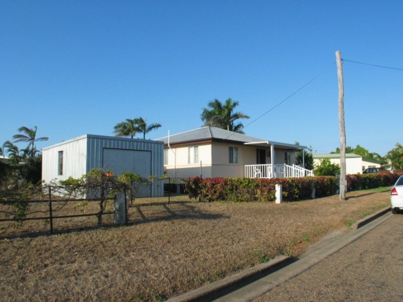 8 Murray Avenue, Bowen QLD 4805