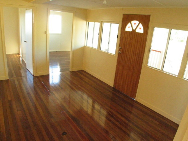 6 Bull Crescent, Bowen QLD 4805