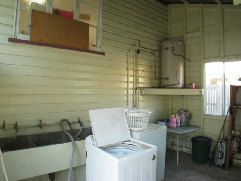 3 Gordon Street, Bowen QLD 4805