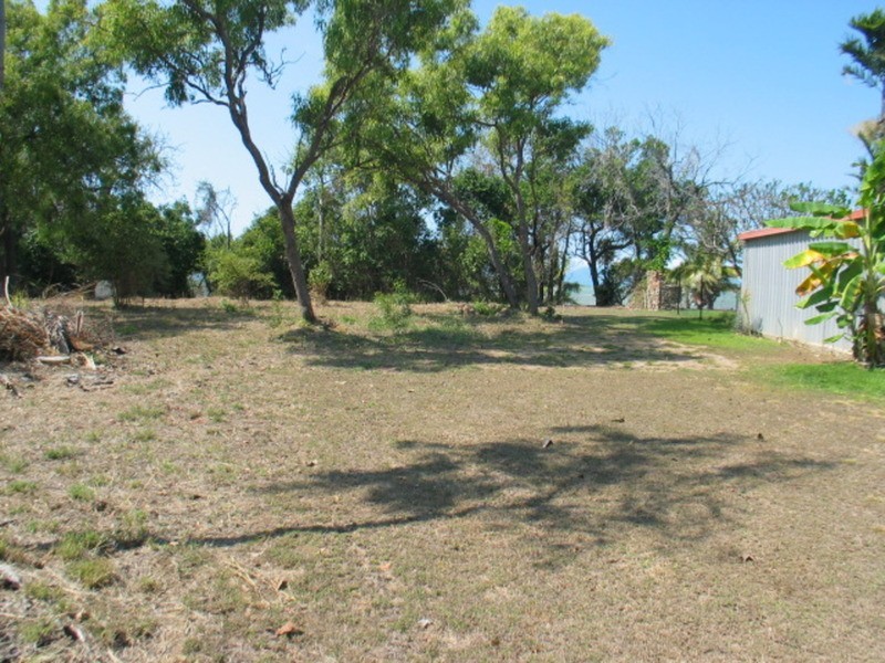 22 Baxter Avenue, Bowen QLD 4805