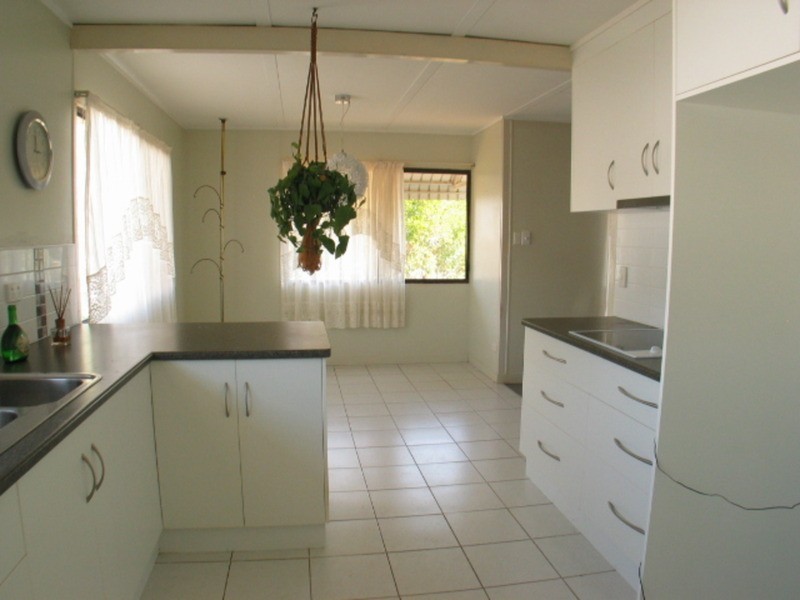 6 Suthers Street, Bowen QLD 4805