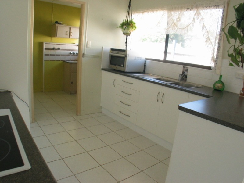 6 Suthers Street, Bowen QLD 4805