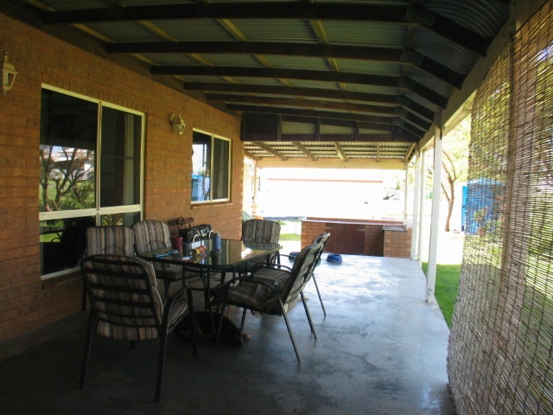 73 Gordon Street, Bowen QLD 4805