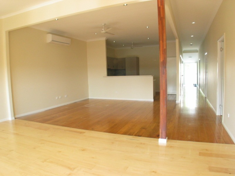 33 Herbert Street, Bowen QLD 4805