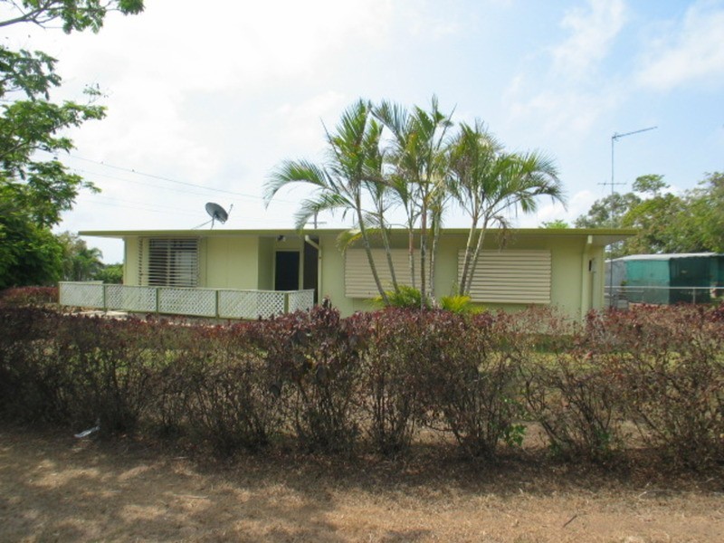 12 Sunset Crescent, Bowen QLD 4805