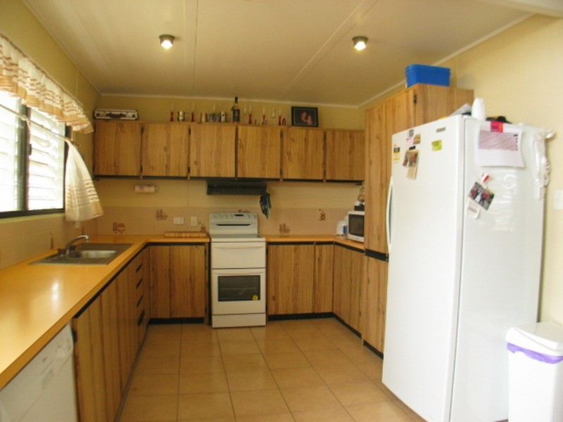 12 Sunset Crescent, Bowen QLD 4805