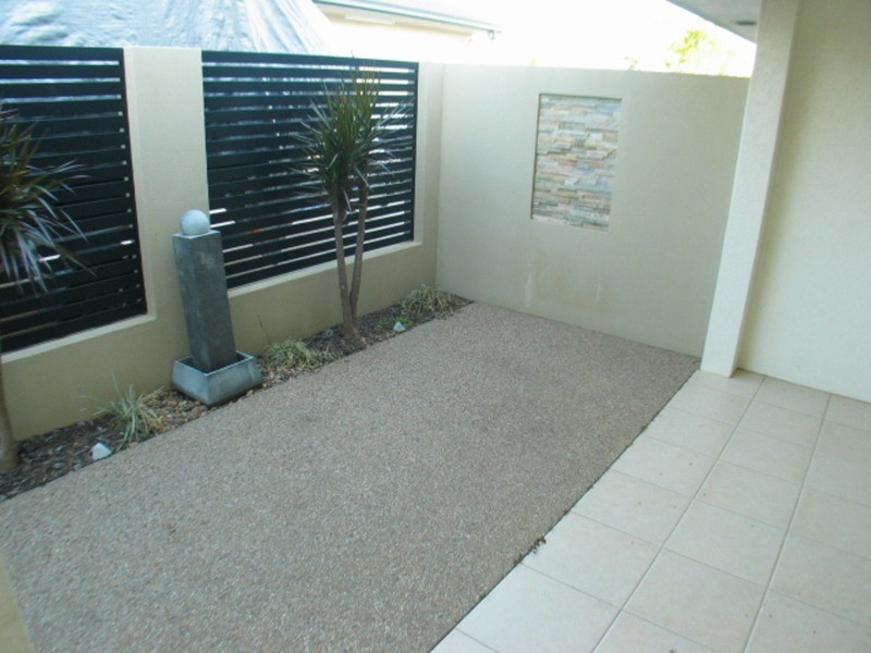 2/90 Mt Nutt Road, Bowen QLD 4805