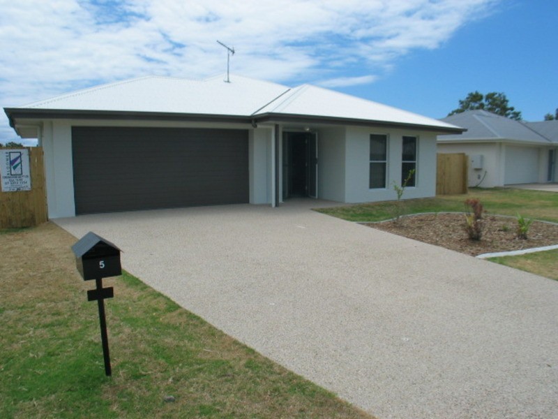 5 Cowrie Street, Bowen QLD 4805