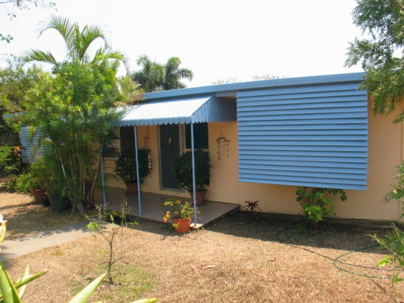 22 Rosshall Street, Bowen QLD 4805