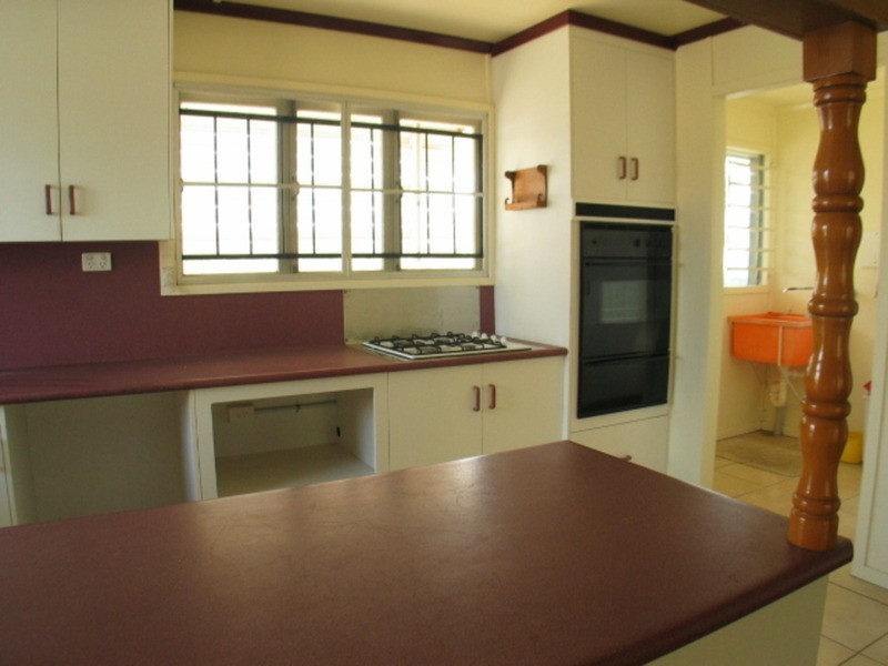 7 Kent Street, Bowen QLD 4805