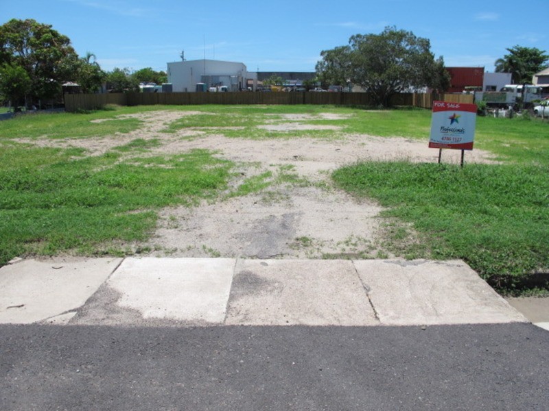 50 Dalrymple Street, Bowen QLD 4805