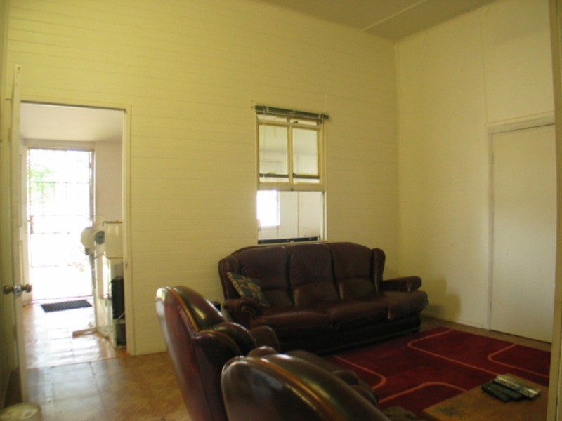10 Johnston Street, Bowen QLD 4805