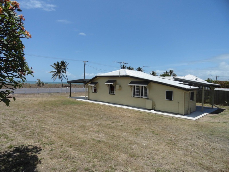 67 Queens Beach Esplanade, Bowen QLD 4805