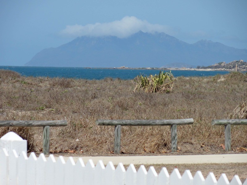 69 Queens Beach Esplanade, Bowen QLD 4805