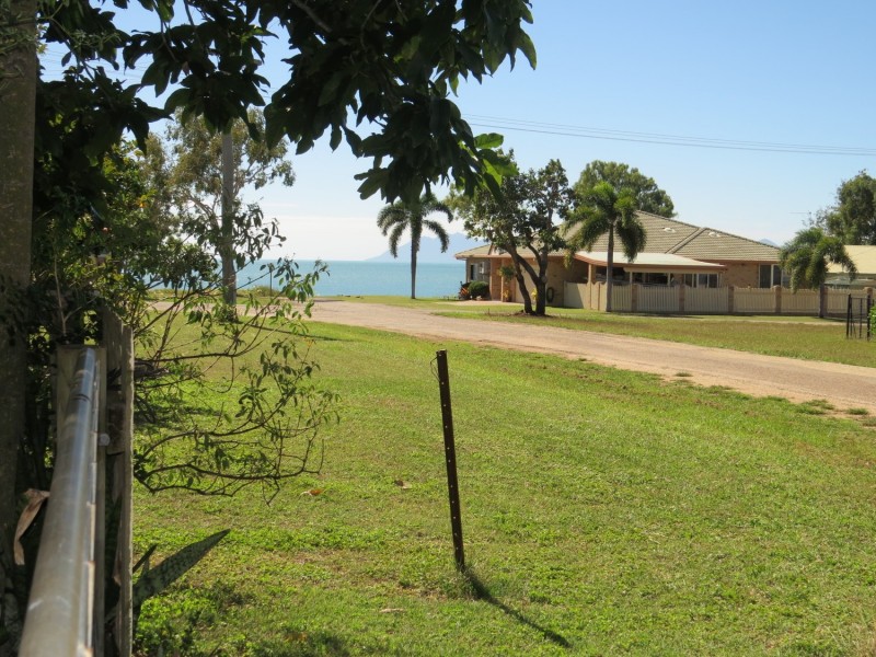 48 Pitcain Avenue, Bowen QLD 4805