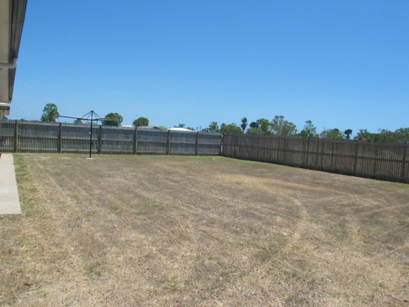 5 Lemon Grove, Bowen QLD 4805